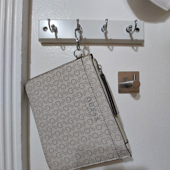 GUESS Thin Wristlet Purse with Keychain Bag Small Mini Practical Simple Stylish - Picture 1 of 9